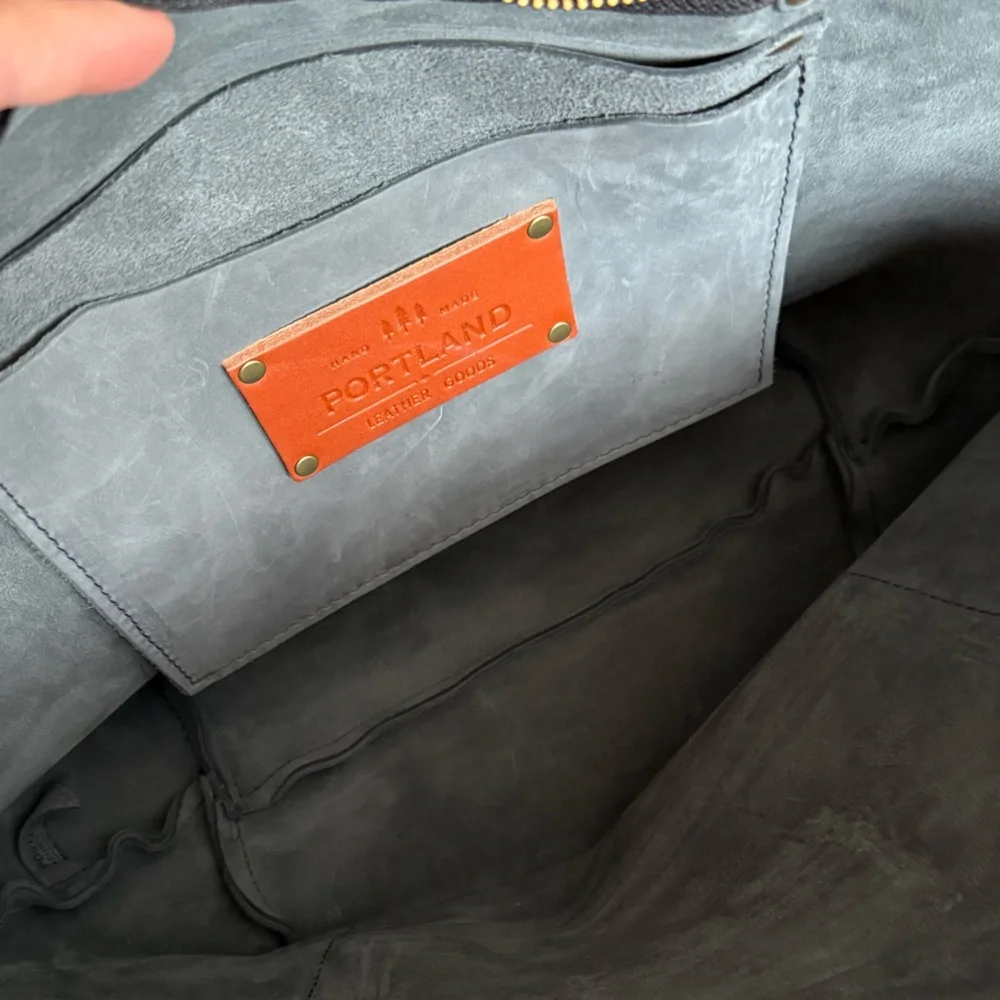 Portland Leather Goods large Storm tote NEW - Picture 2 of 6